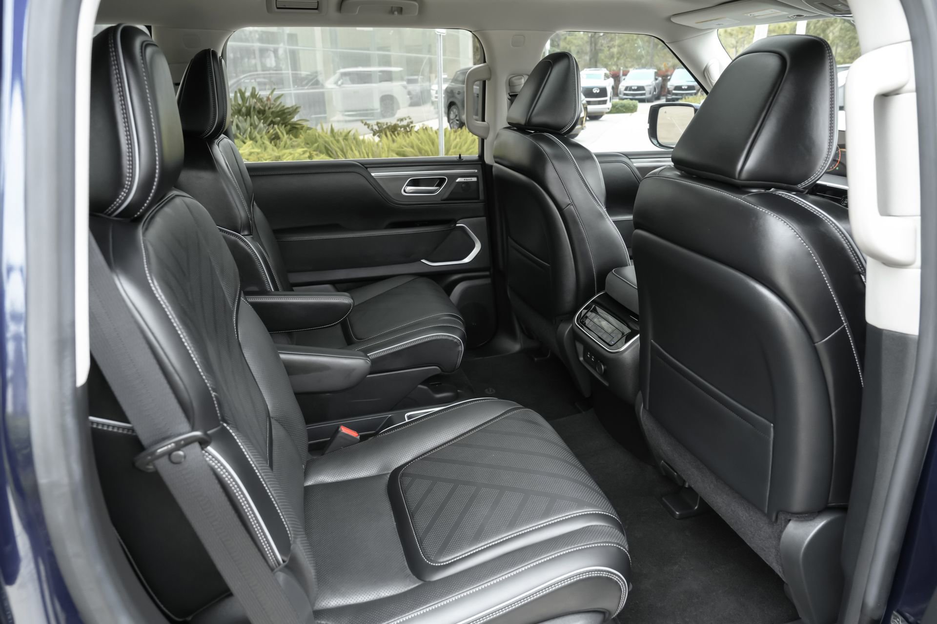 Certified 2026 INFINITI QX80 Luxe w/ Cargo Package AWD/4WD image 35