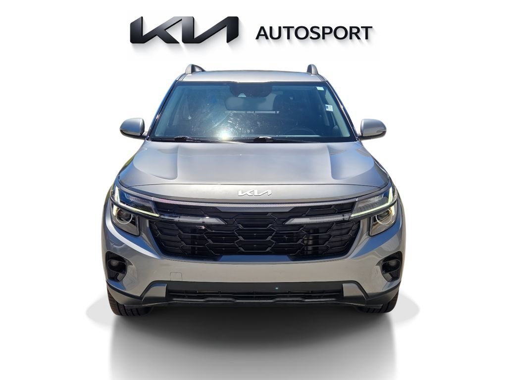 Certified 2024 Kia Seltos X-Line AWD/4WD image 2