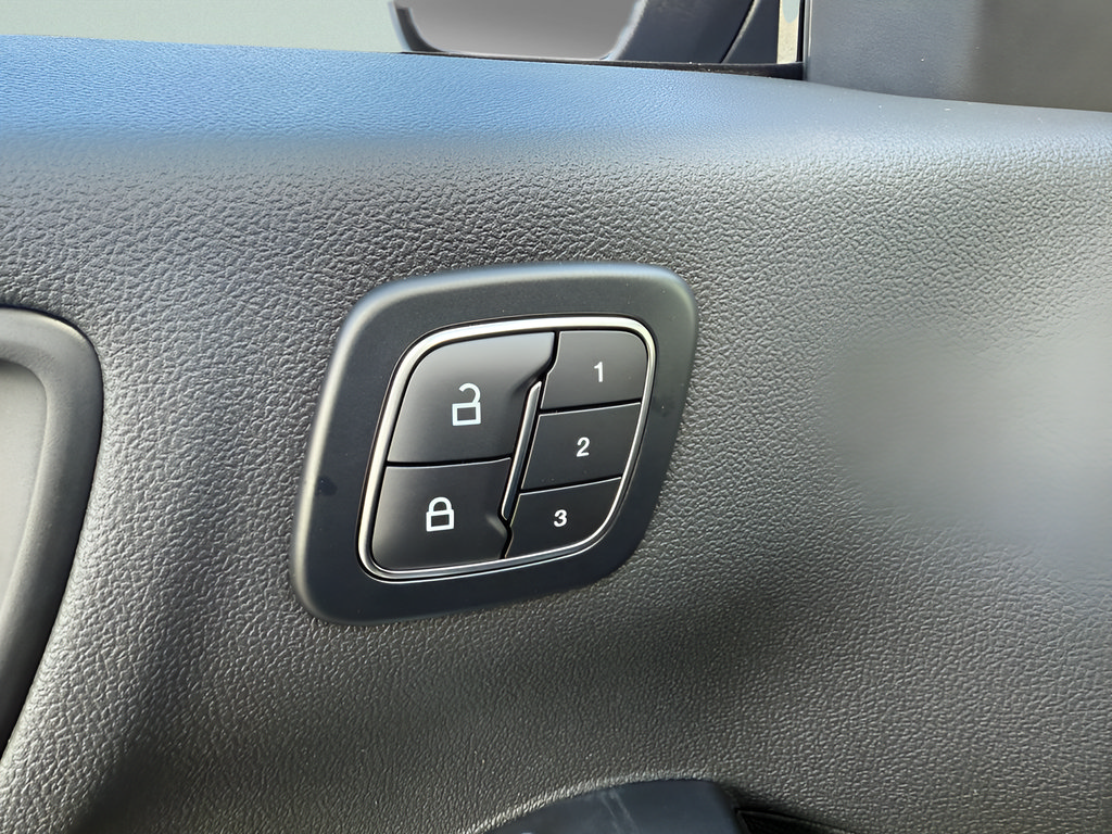 New 2026 Ford Escape Active w/ Active Premium Tech Pack AWD/4WD image 25