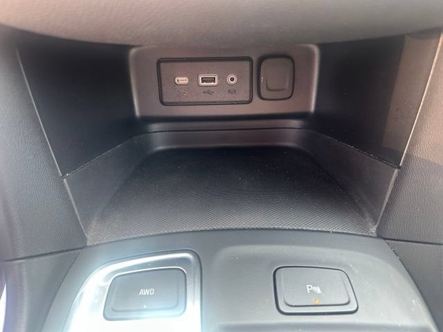 Used 2023 Chevrolet Equinox LT AWD/4WD image 30