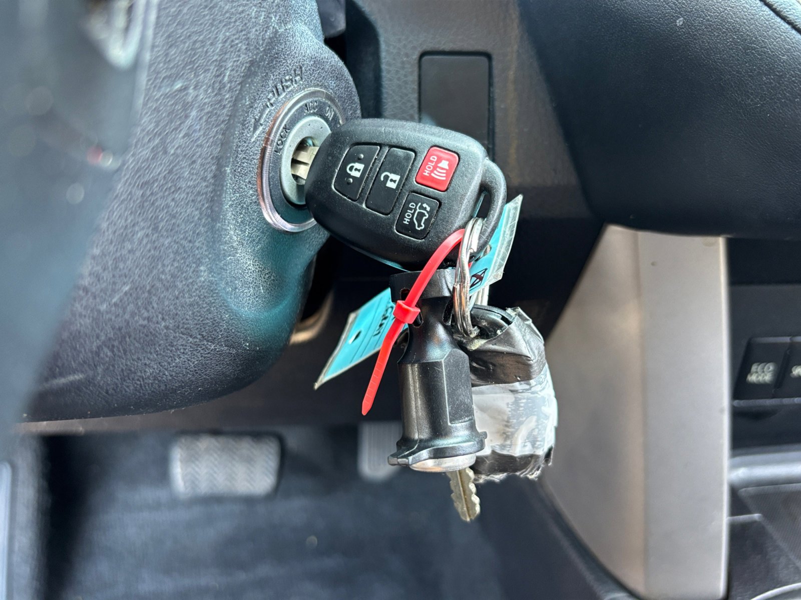 Used 2016 Toyota RAV4 XLE image 26