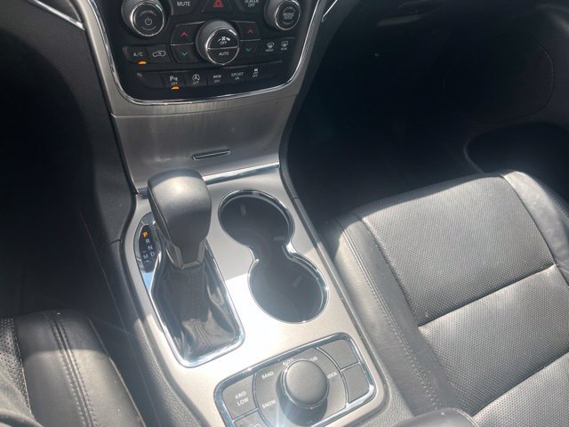 Used 2018 Jeep Grand Cherokee Limited w/ Luxury Group II AWD/4WD image 16
