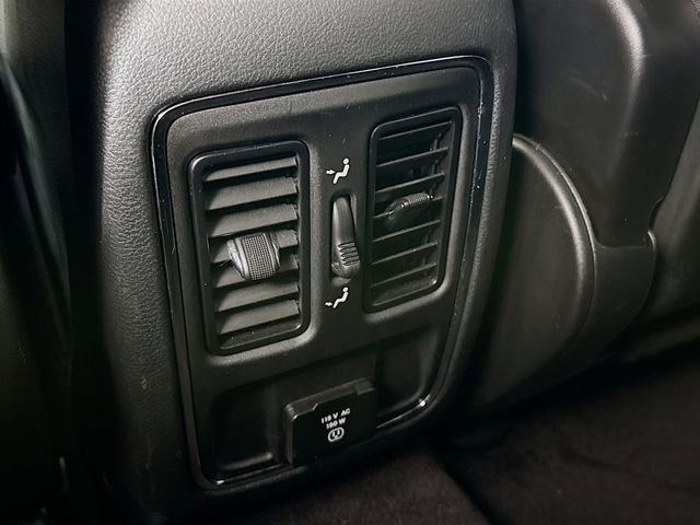 Used 2018 Jeep Grand Cherokee Altitude image 26