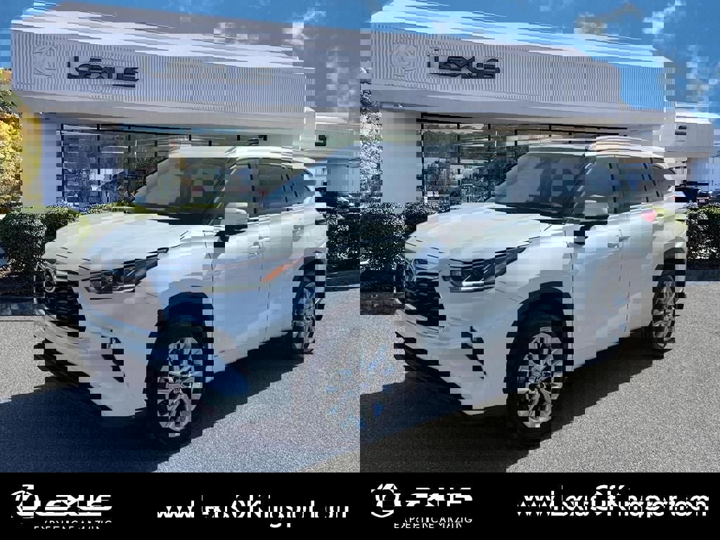 Used 2023 Toyota Highlander Limited image 1