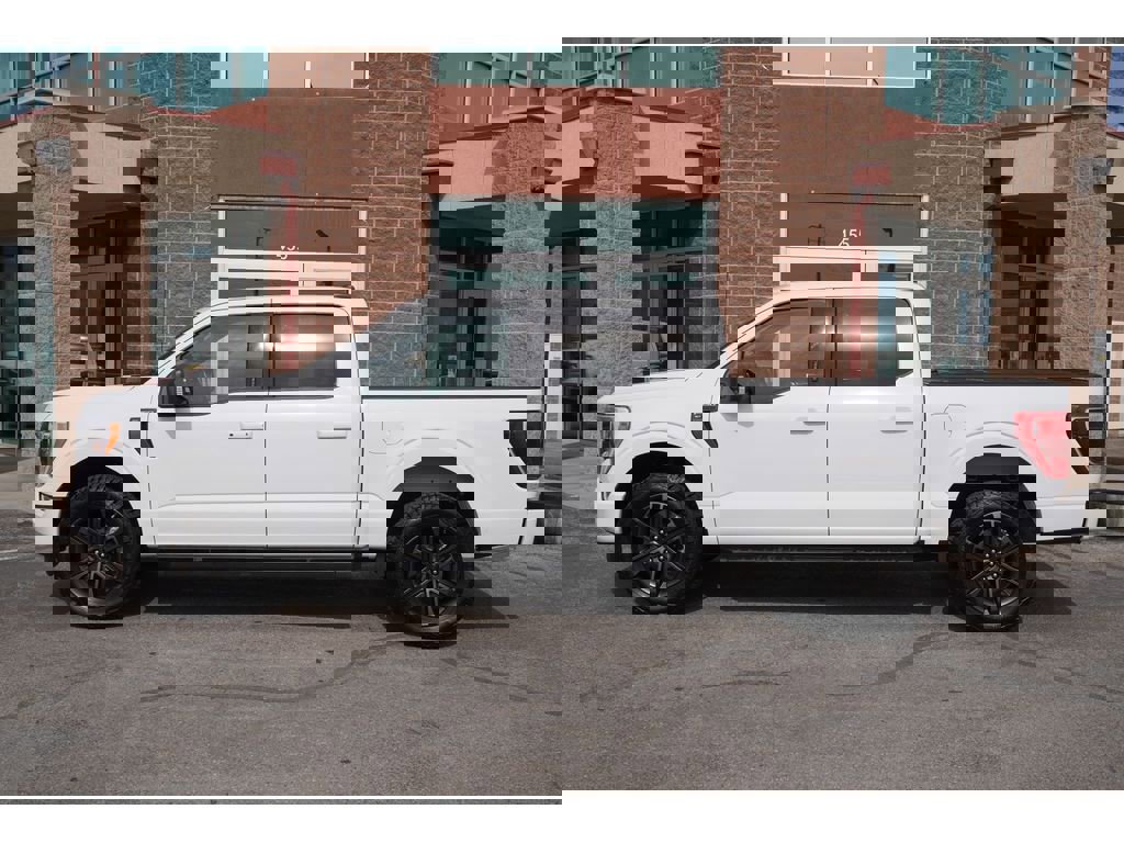 Used 2022 Ford F150 XLT w/ Equipment Group 302A High image 4