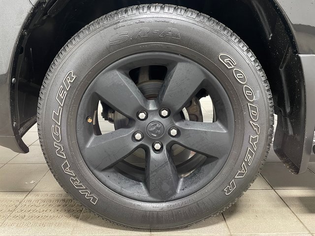 Used 2022 RAM 1500 Express w/ Wheel & Sound Group image 7