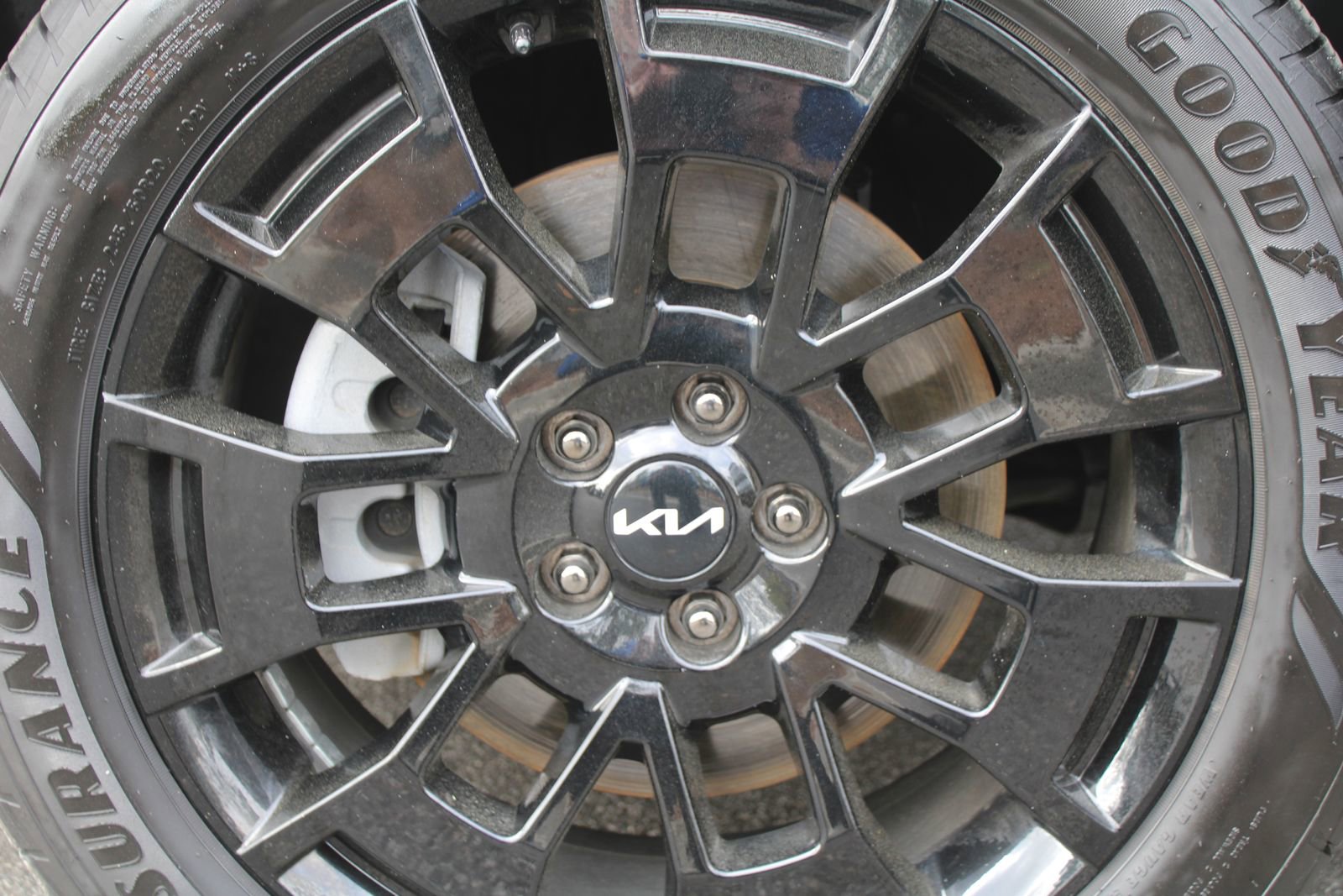 Used 2022 Kia Telluride SX w/ SX Prestige Package image 19