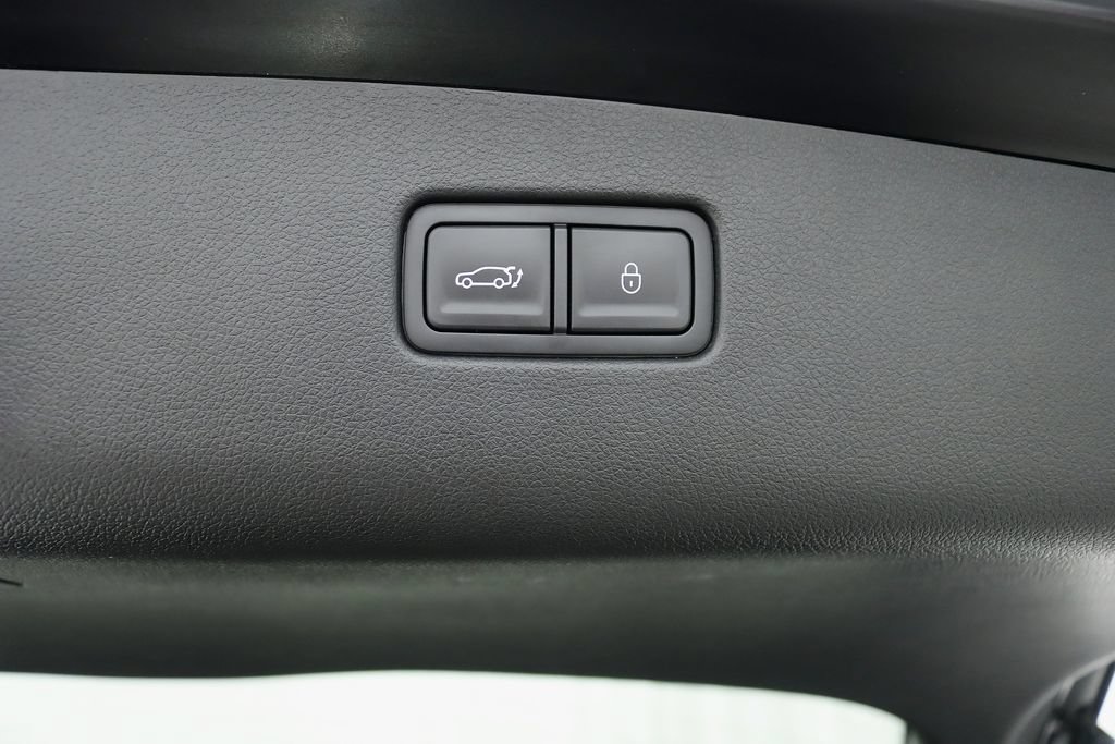 Used 2025 Genesis GV70 3.5T Sport w/ Sport Advanced Package AWD/4WD image 36