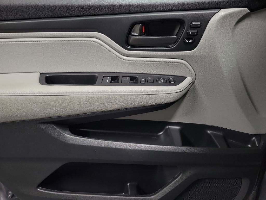 Used 2023 Honda Odyssey EX-L image 22