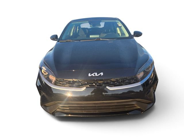 Used 2024 Kia Forte LXS w/ LXS Technology Package FWD image 9