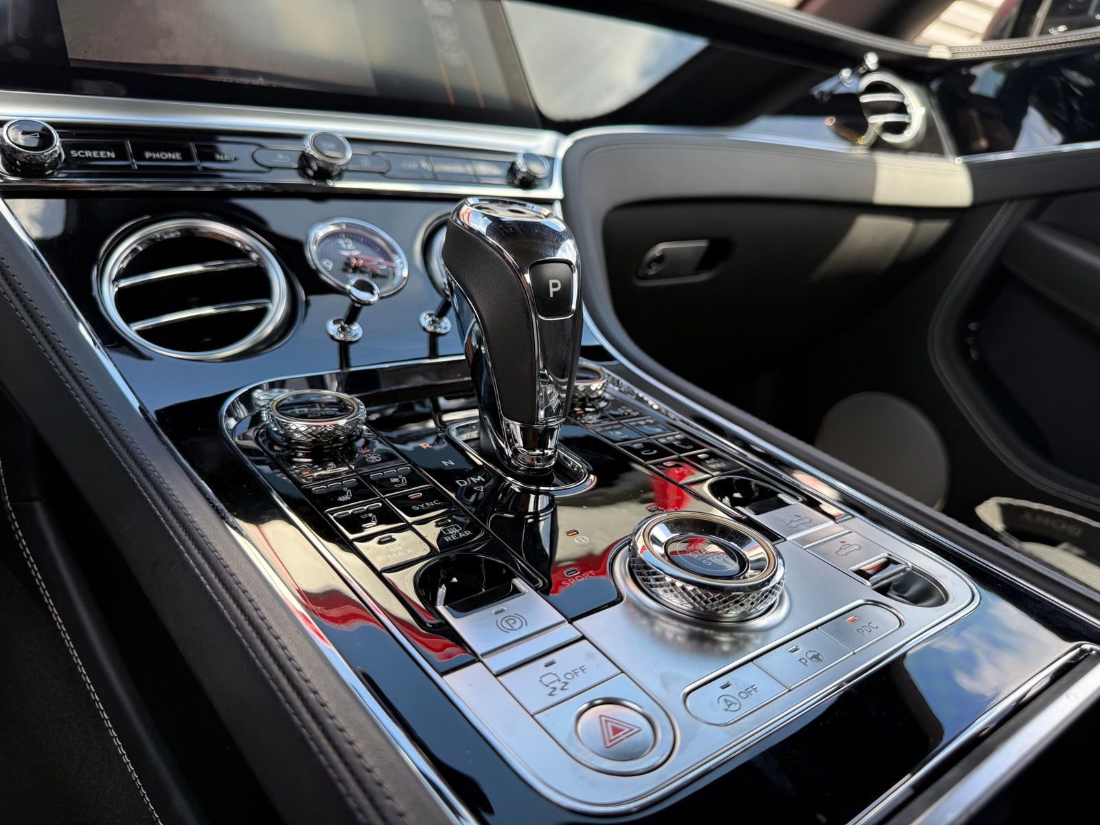 Used 2020 Bentley Continental GT V8 First Edition AWD/4WD image 31