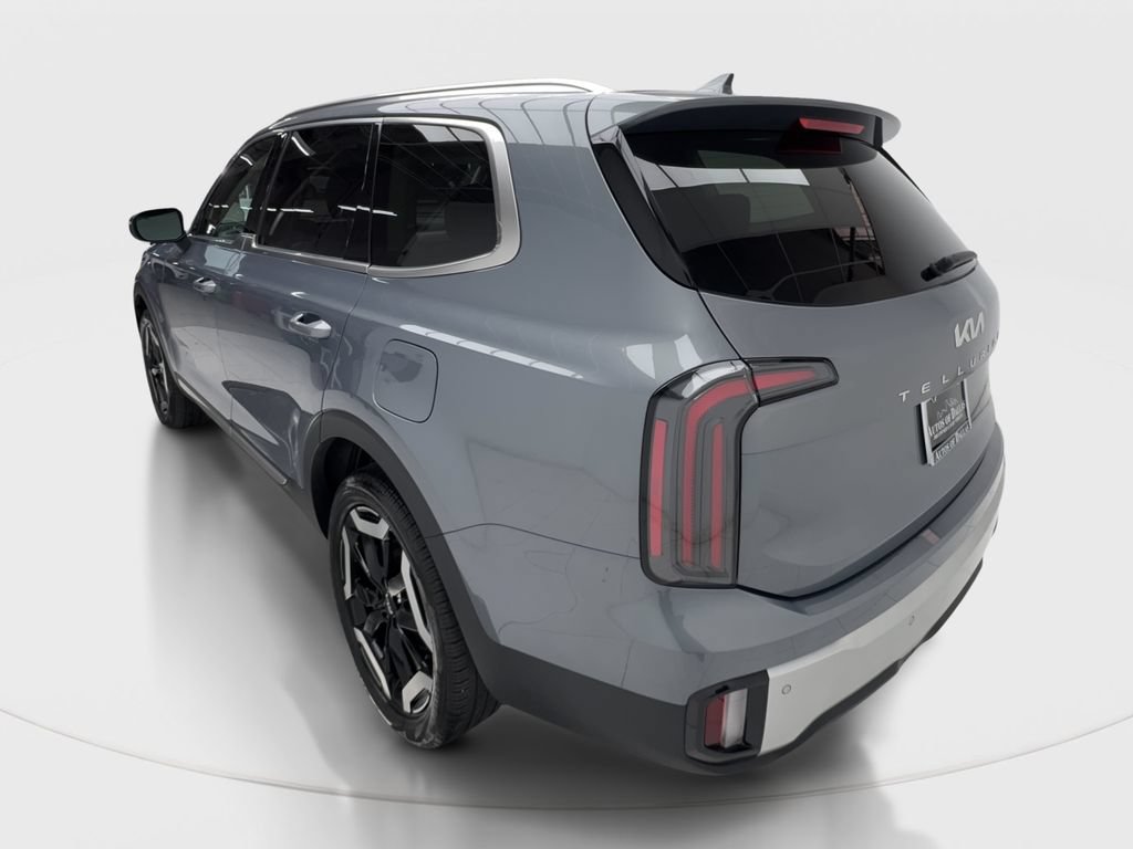Used 2024 Kia Telluride EX w/ EX Captain's Chair Package AWD/4WD image 10