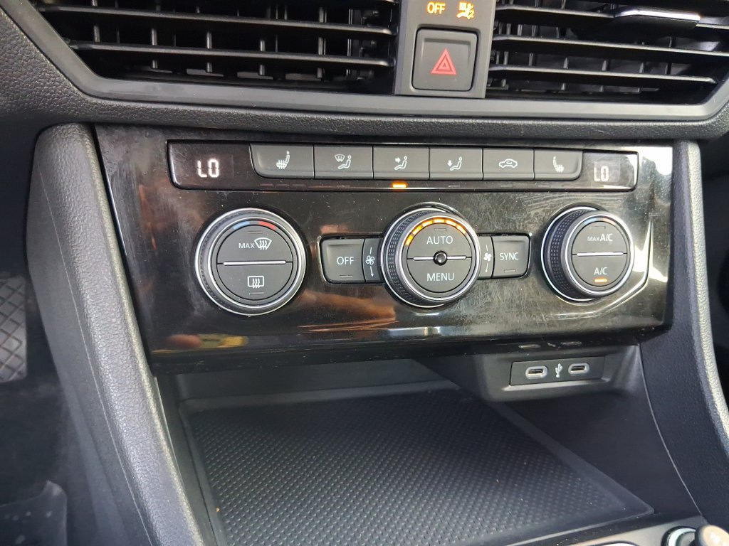 Used 2023 Volkswagen Jetta SE FWD image 26
