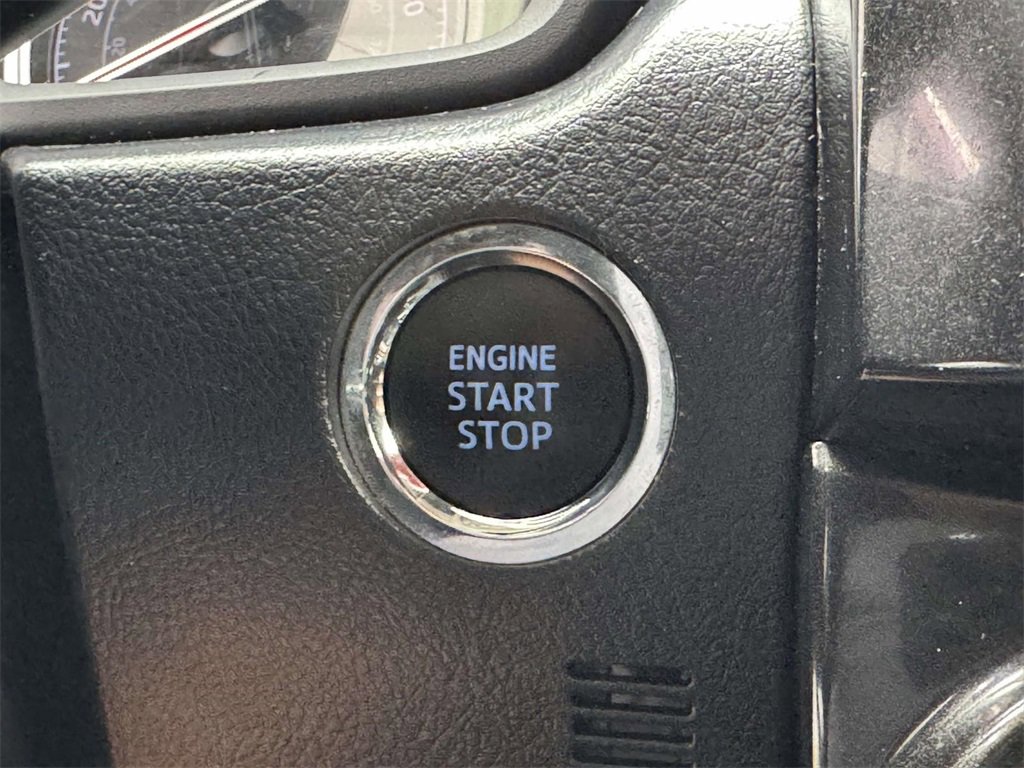 Used 2024 Toyota 4Runner TRD Off-Road image 8
