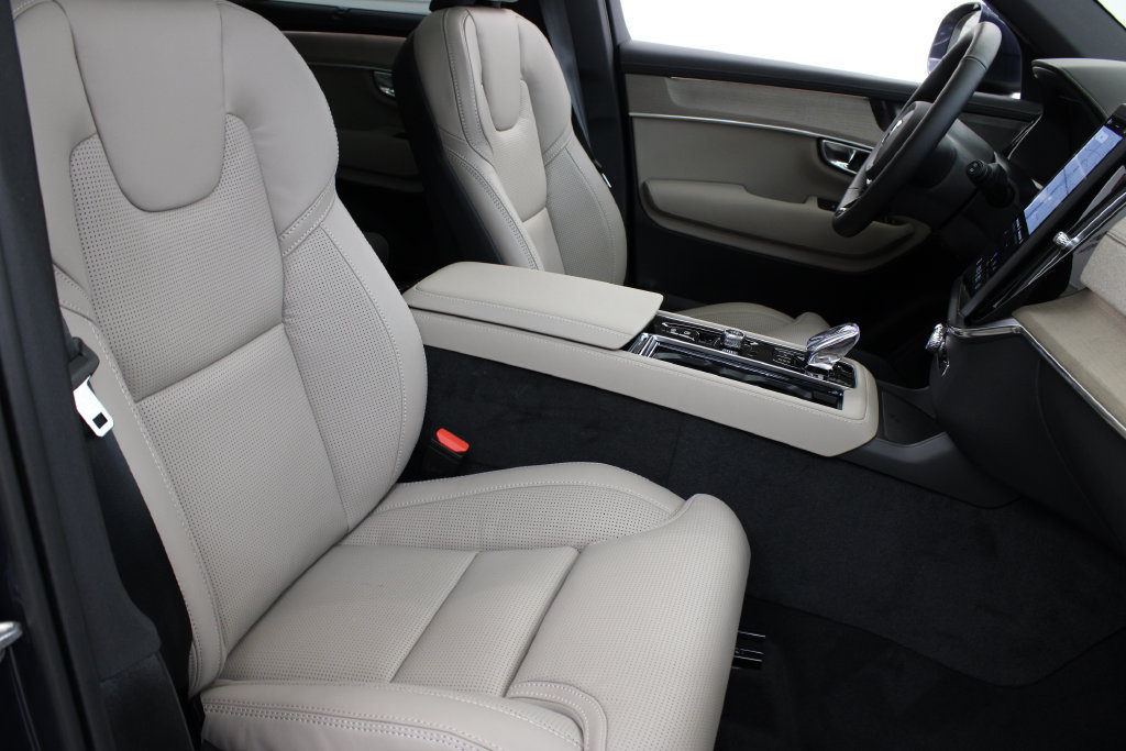 New 2026 Volvo XC90 T8 Ultra w/ Protection Package Premier AWD/4WD image 26