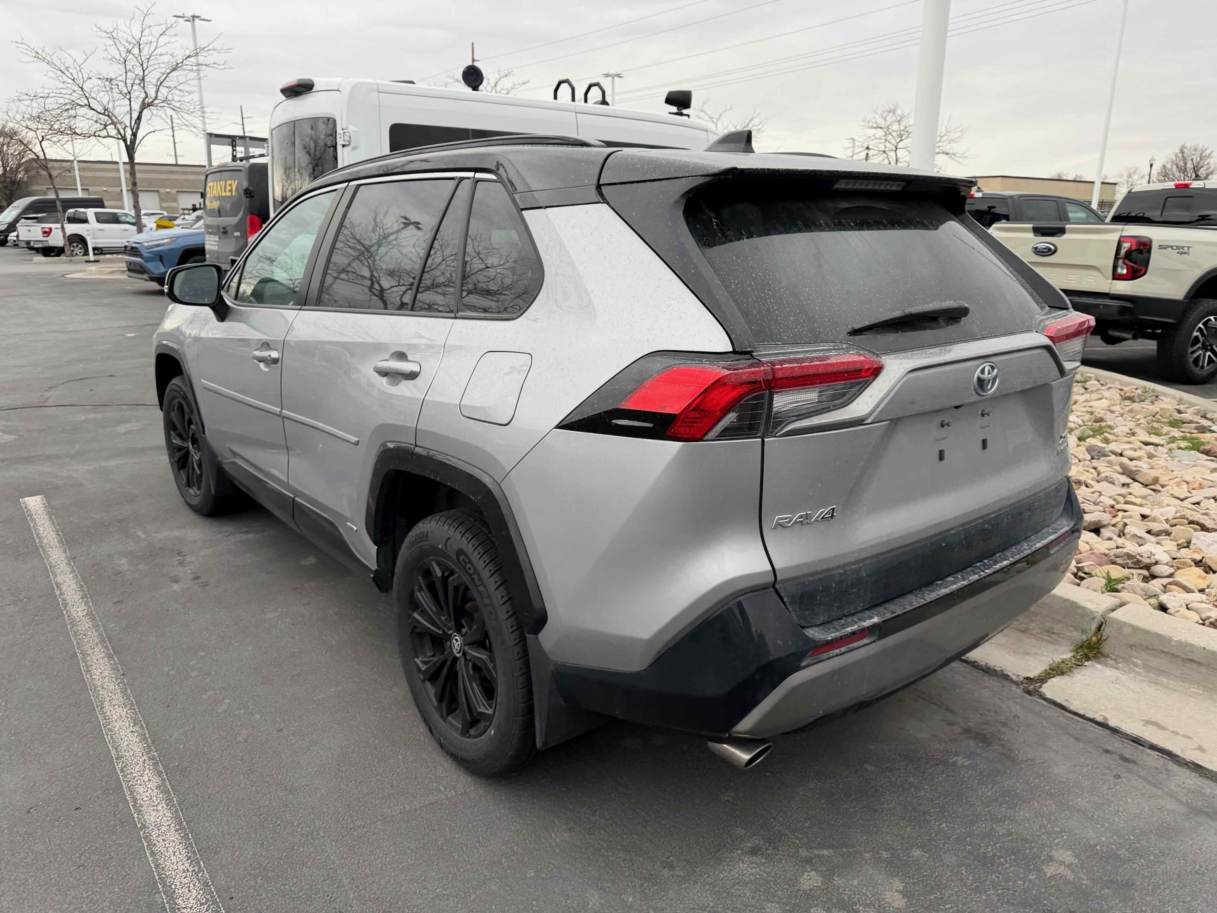 Used 2022 Toyota RAV4 XSE w/ XSE Grade Weather Package image 12