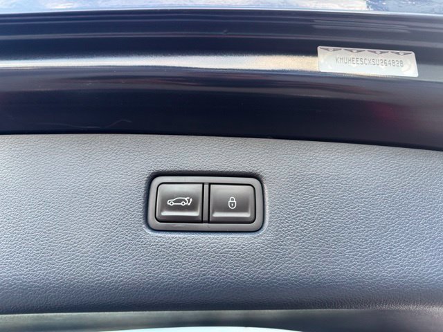 Certified 2025 Genesis GV80 3.5T Prestige AWD/4WD image 12