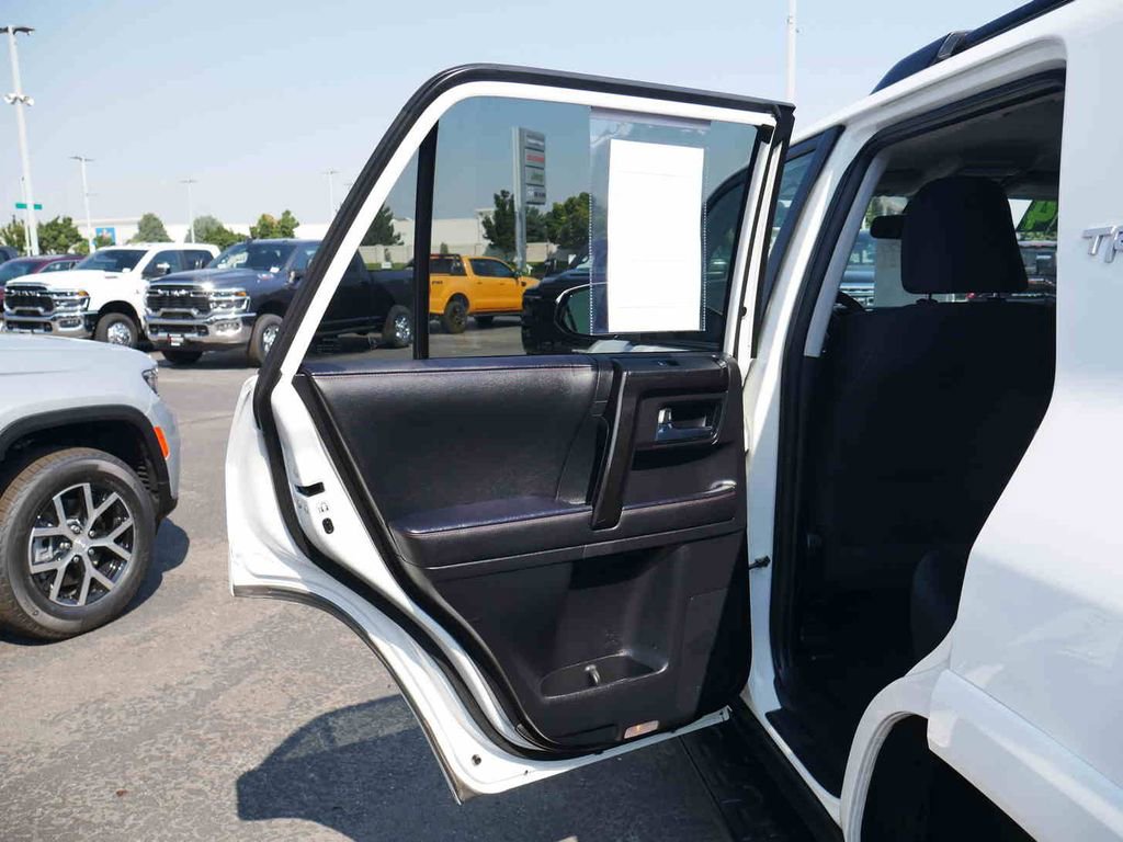 Used 2024 Toyota 4Runner TRD Off-Road image 15