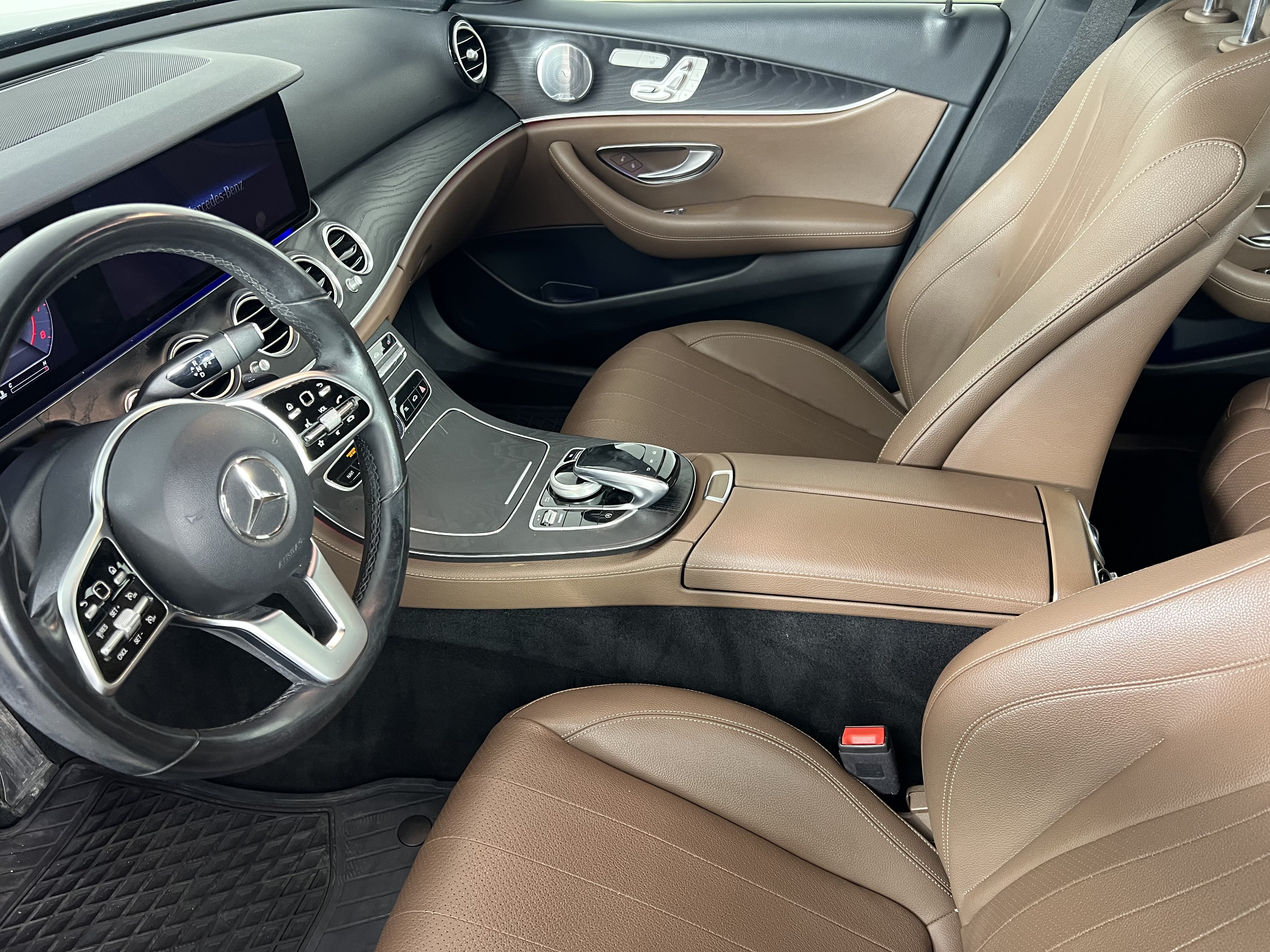 Certified 2020 Mercedes-Benz E 350 4MATIC Sedan image 4