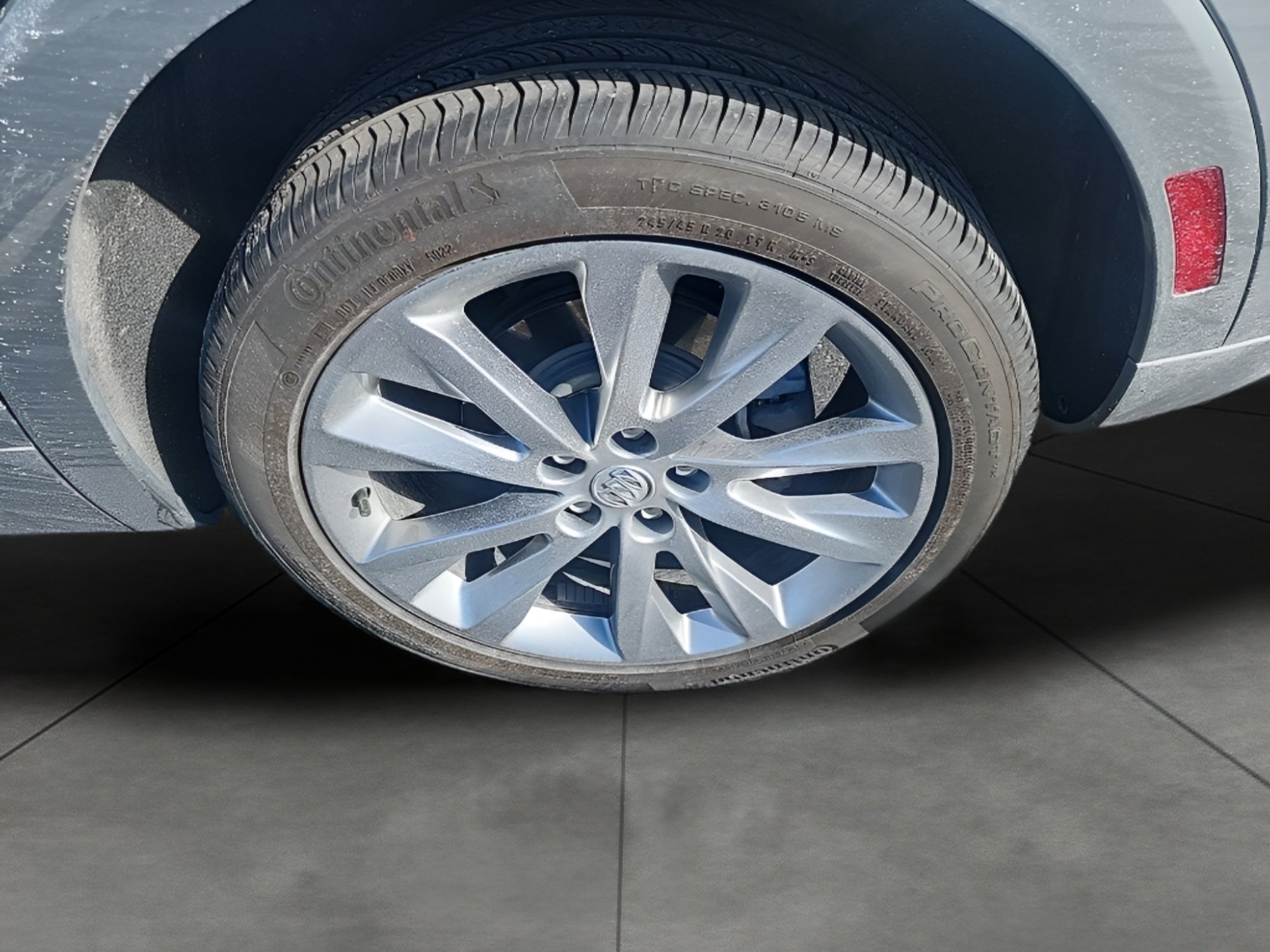 Used 2023 Buick Envision Avenir image 11