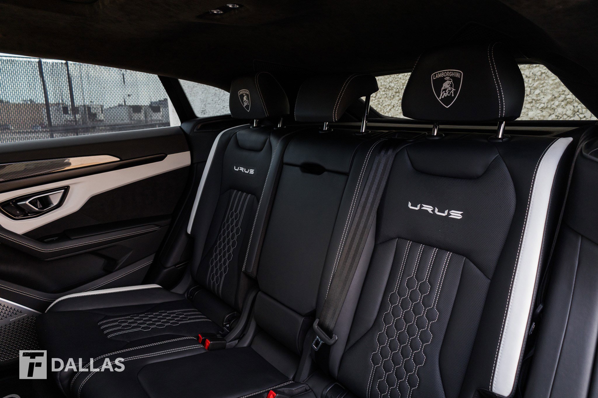 Used 2024 Lamborghini Urus S image 31