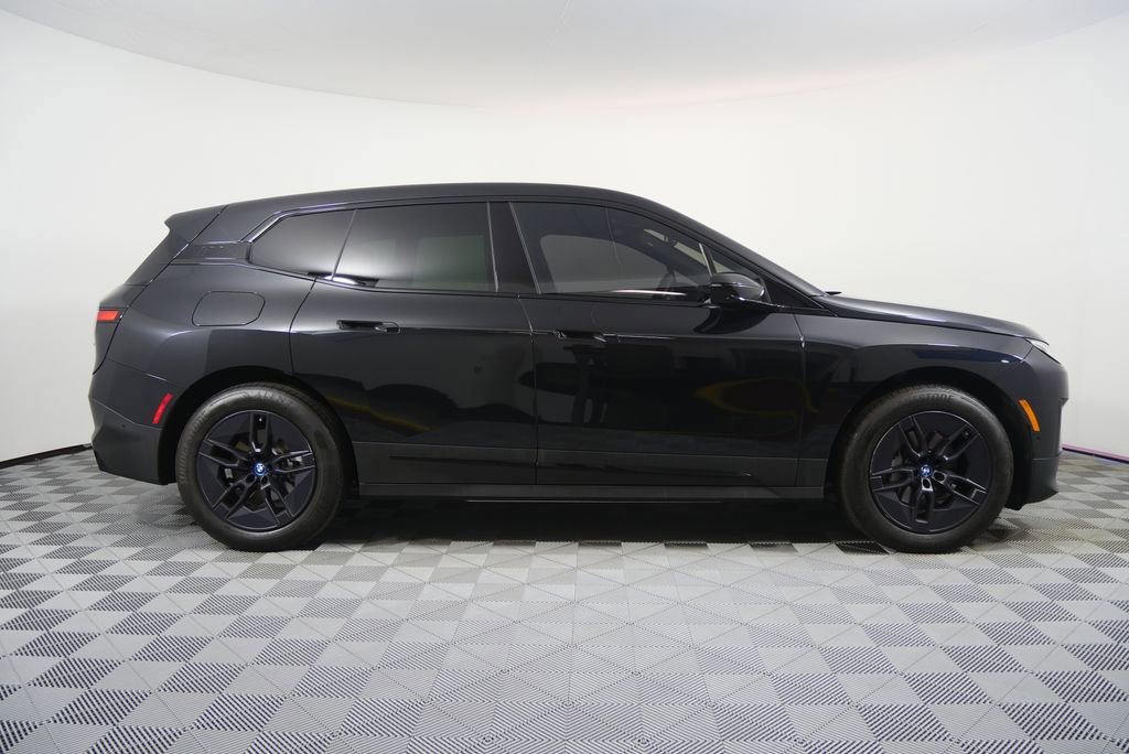 Certified 2024 BMW iX xDrive50 AWD/4WD image 2