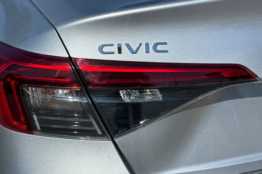 Used 2023 Honda Civic Sport image 29