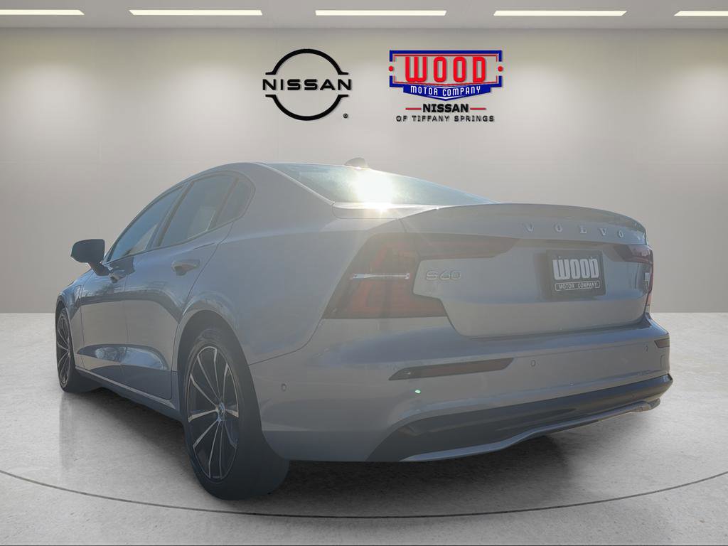 Used 2023 Volvo S60 T8 Plus image 4