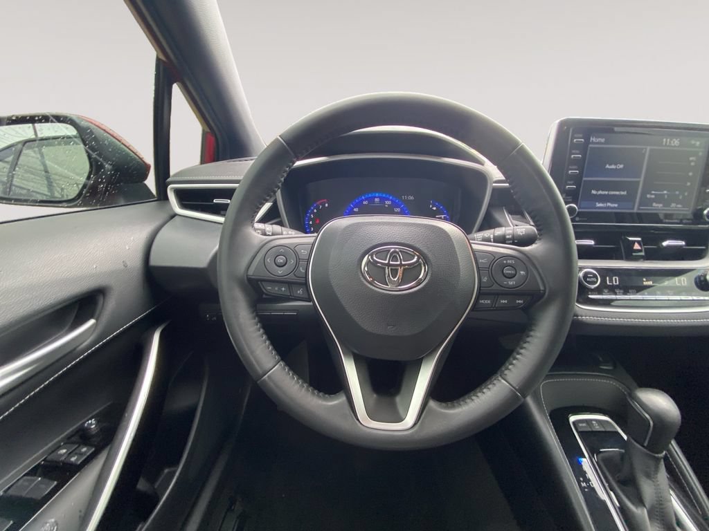 Used 2022 Toyota Corolla XSE FWD image 12