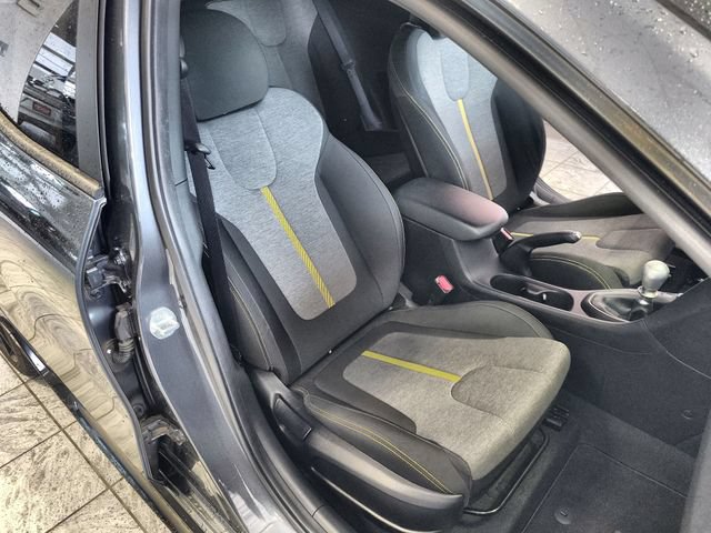 Used 2020 Hyundai Veloster Turbo R-Spec FWD image 24