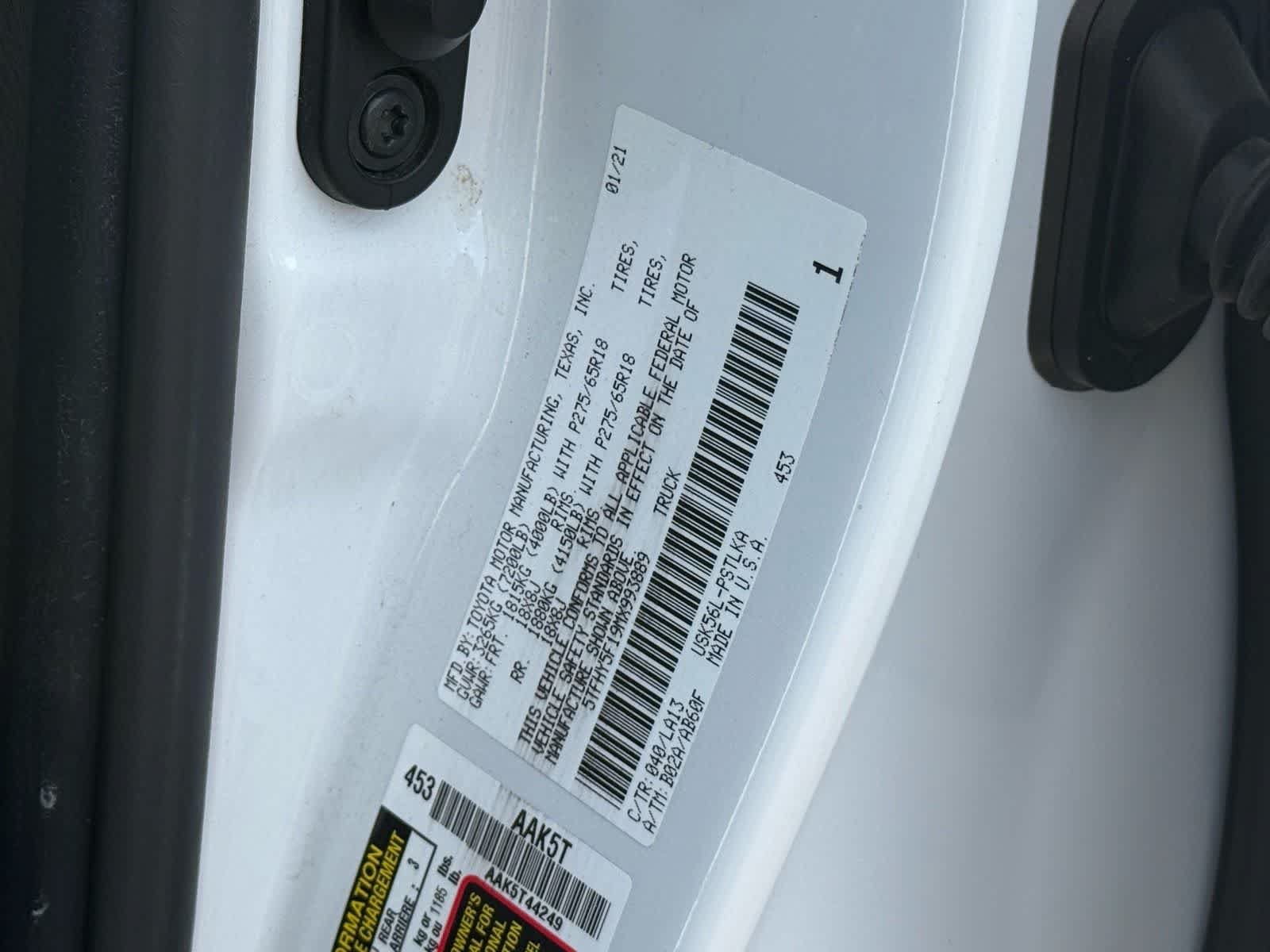 Used 2021 Toyota Tundra Limited w/ Limited Premium Package AWD/4WD image 36