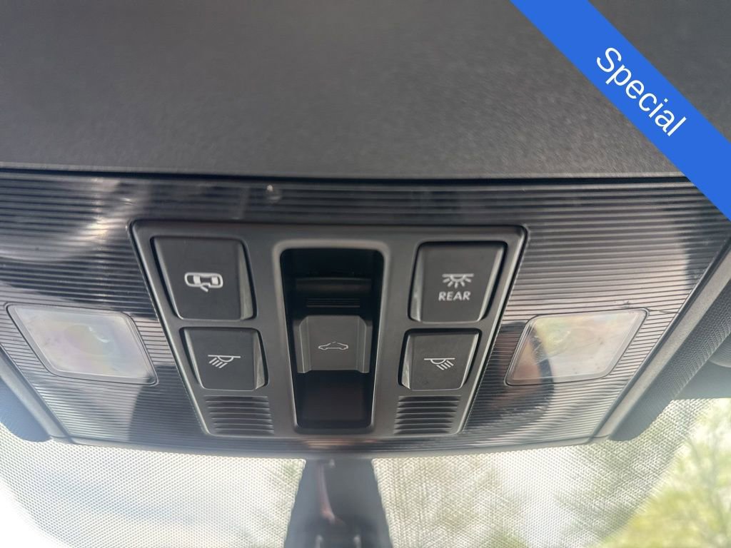 Used 2019 Volkswagen GTI SE w/ SE Experience Package image 18