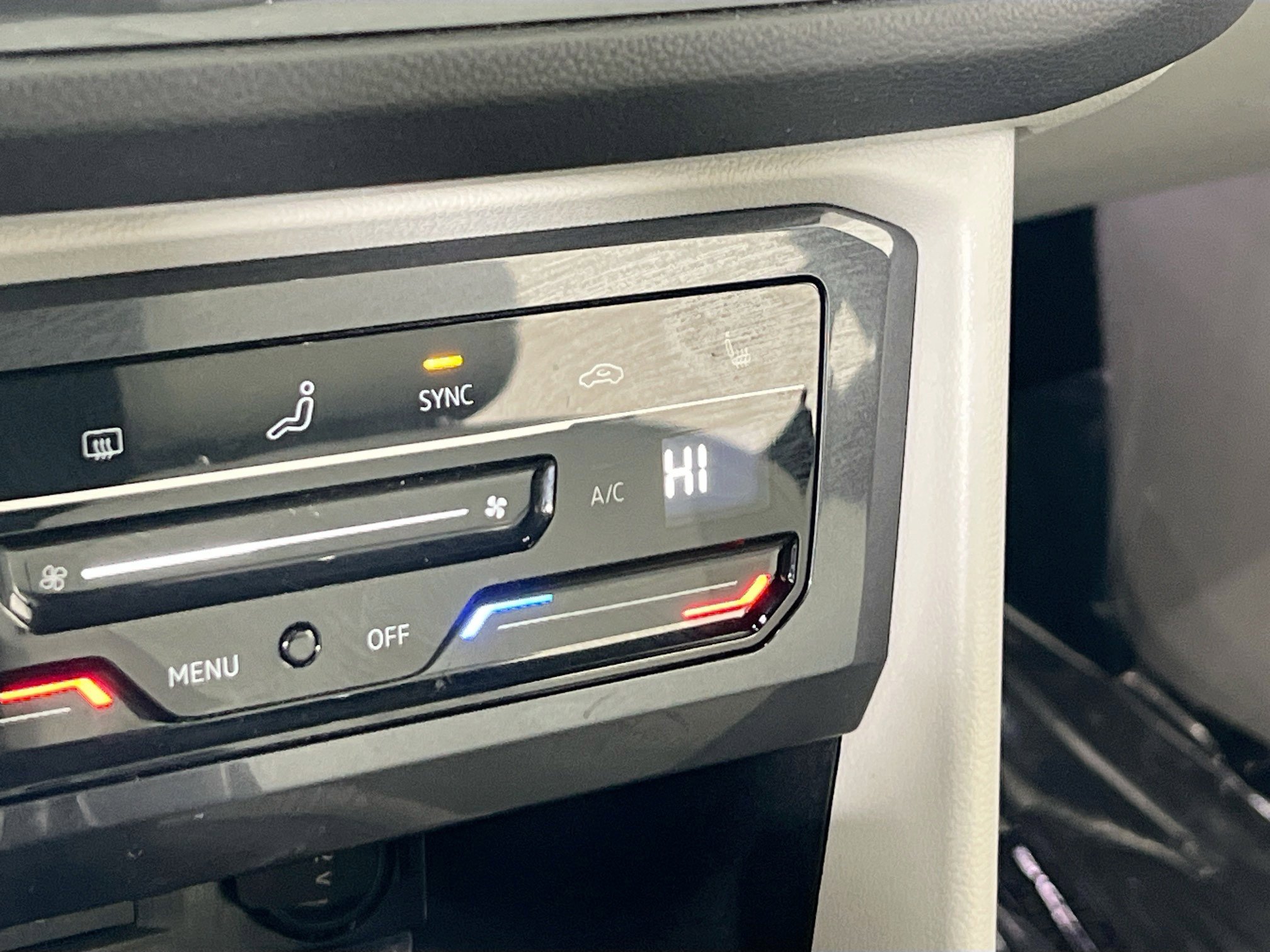 Used 2022 Volkswagen Tiguan SE R-Line AWD/4WD image 19