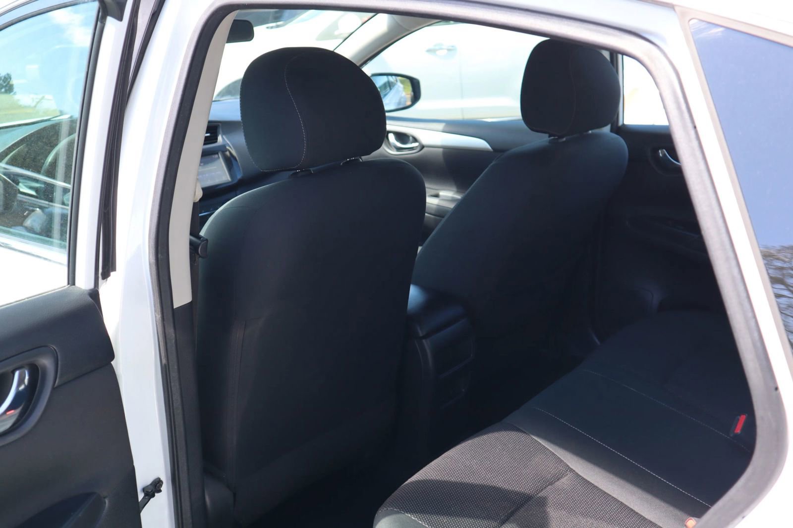 Used 2019 Nissan Sentra S image 10