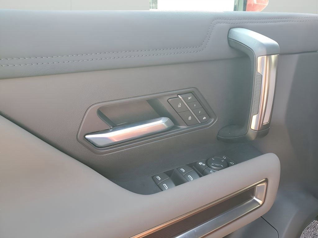 New 2025 GMC Hummer EV 2X w/ LPO, Dark Essentials Package image 23