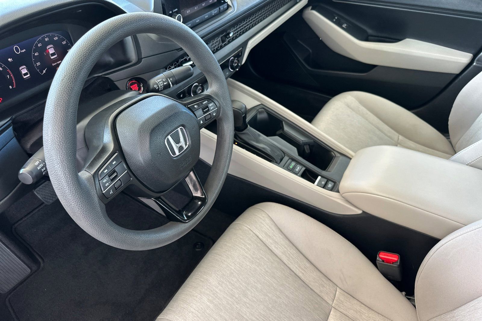 Certified 2023 Honda Accord EX image 10