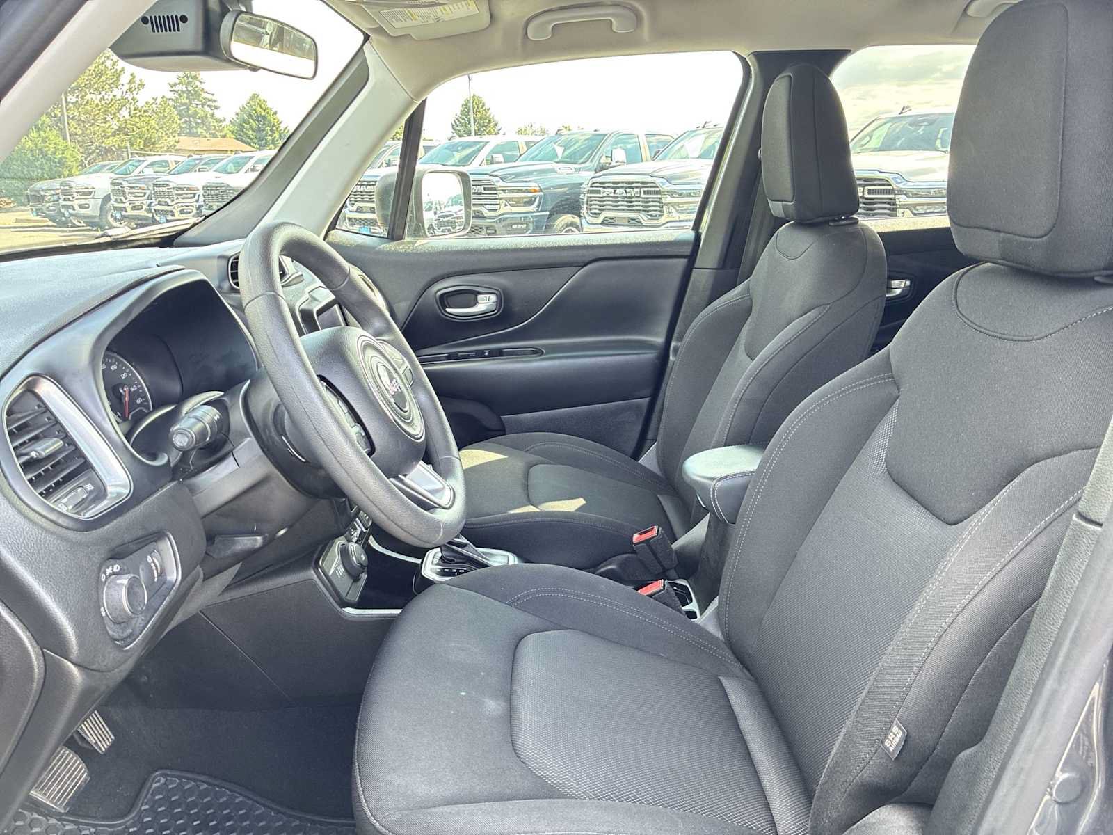 Certified 2023 Jeep Renegade Latitude AWD/4WD image 13