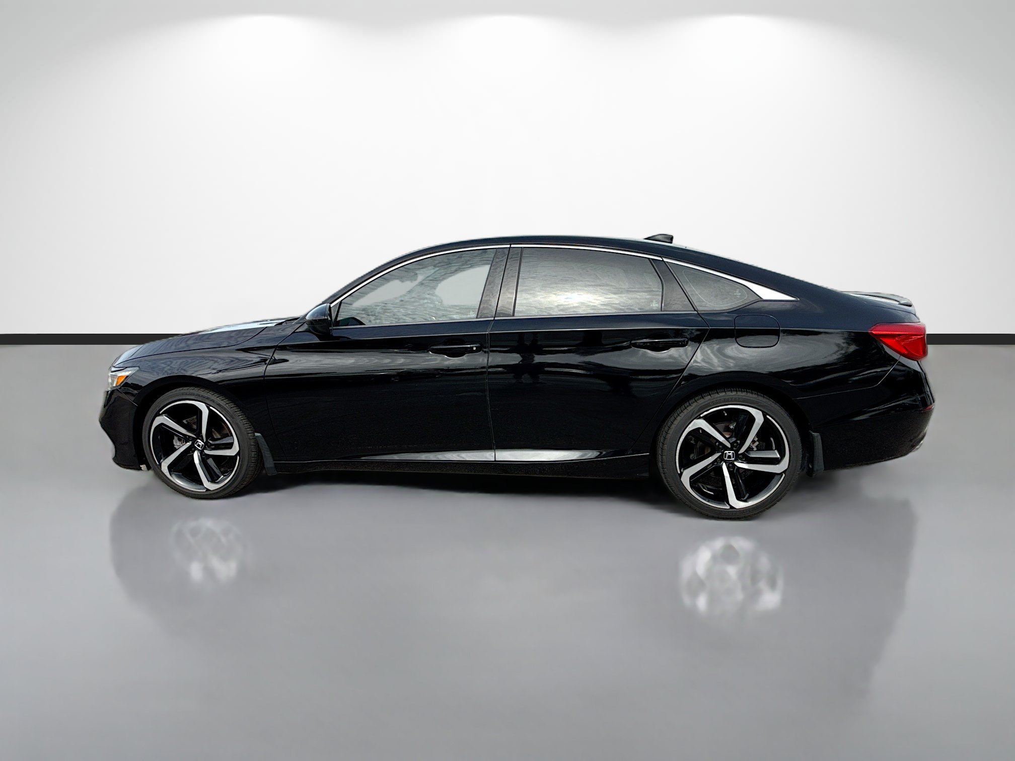 Used 2020 Honda Accord Sport image 6