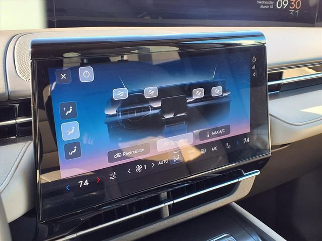 Certified 2024 Lincoln Nautilus Premier image 17