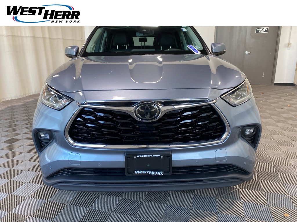 Used 2020 Toyota Highlander Limited image 2