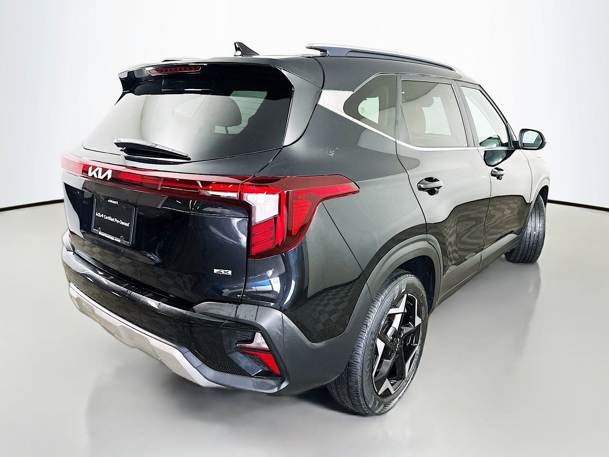 Used 2024 Kia Seltos EX AWD/4WD image 7