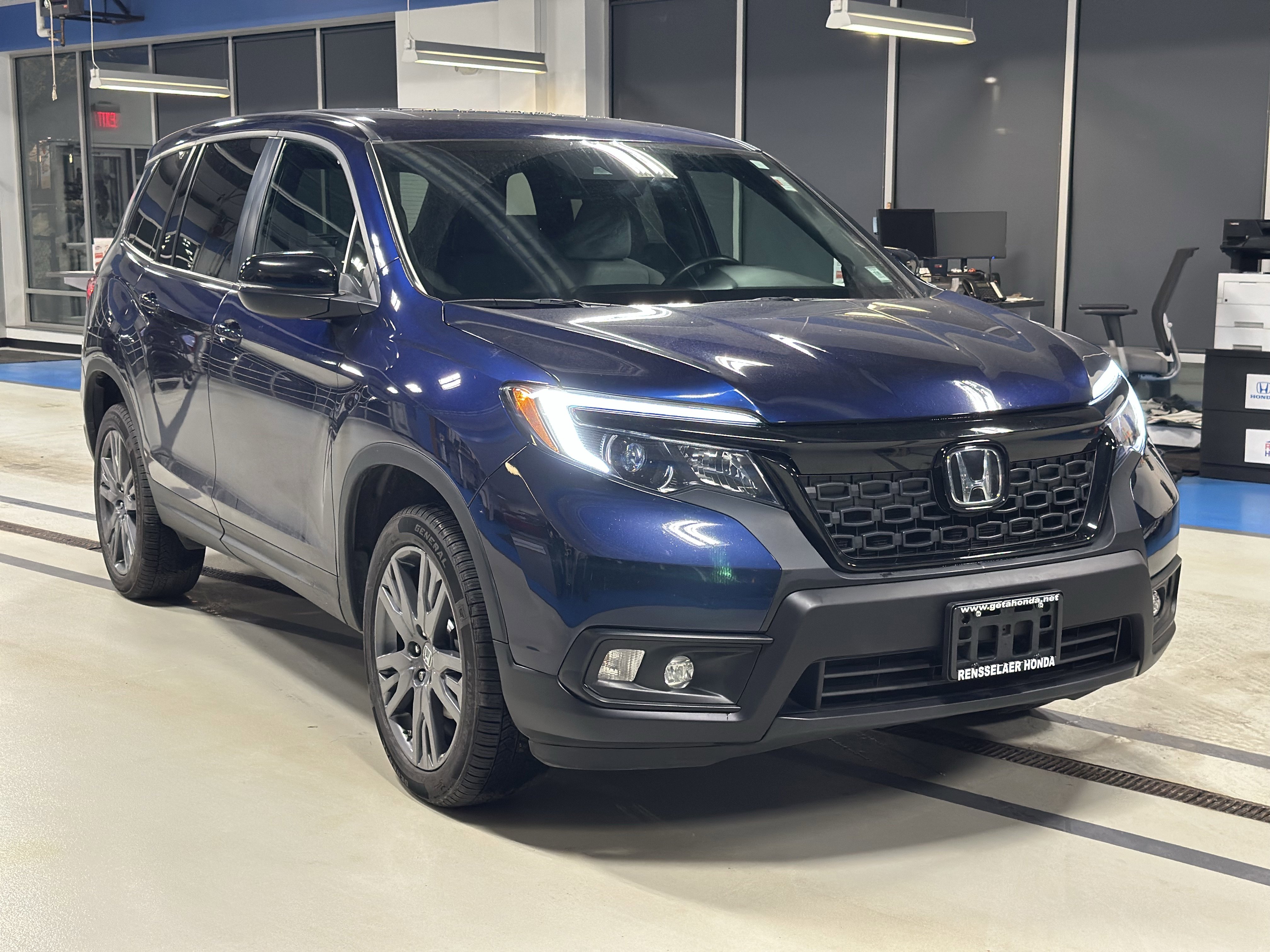 Used 2021 Honda Passport EX-L image 3