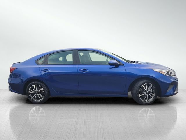 Used 2024 Kia Forte LXS image 3