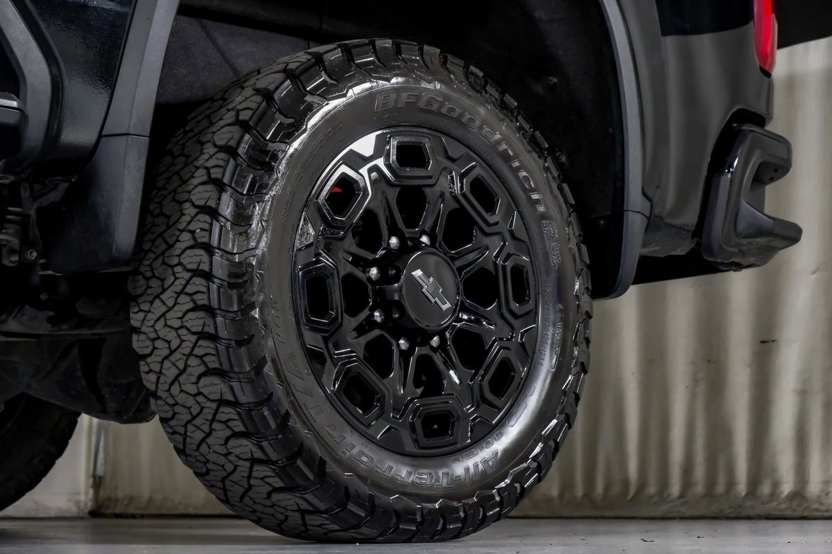 Used 2022 Chevrolet Silverado 2500 LTZ w/ LTZ Plus Package image 57