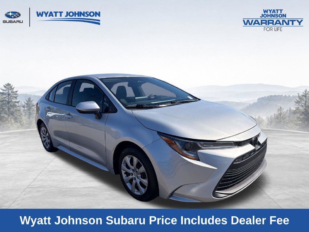 Used 2025 Toyota Corolla LE FWD image 13