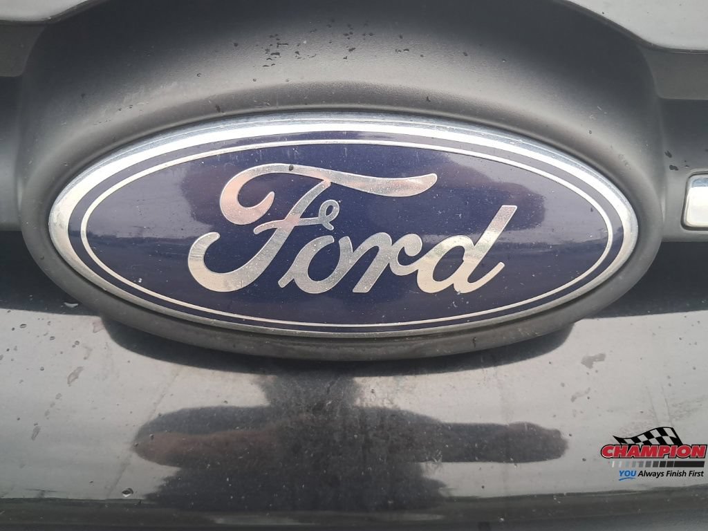 Used 2013 Ford Focus SE w/ SE Winter Pkg FWD image 24