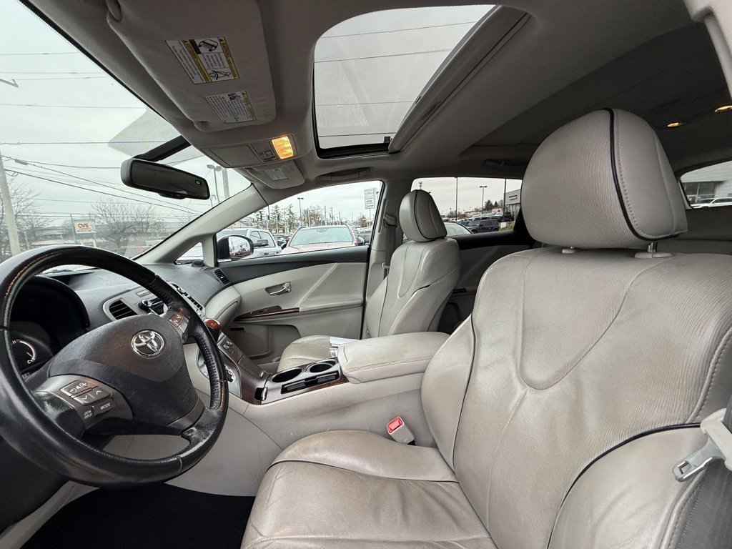 Used 2010 Toyota Venza image 12