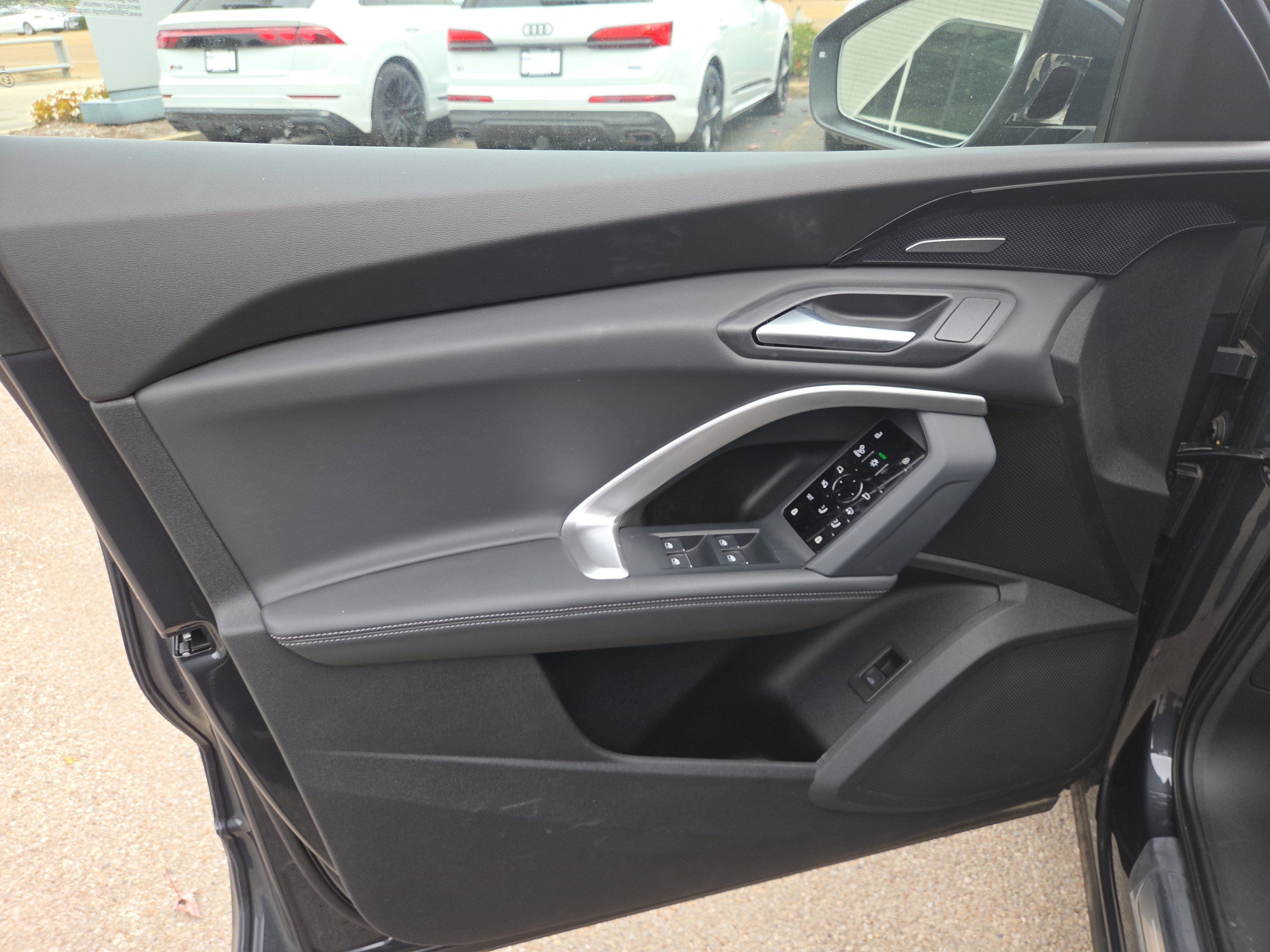 New 2025 Audi Q5 Prestige image 5