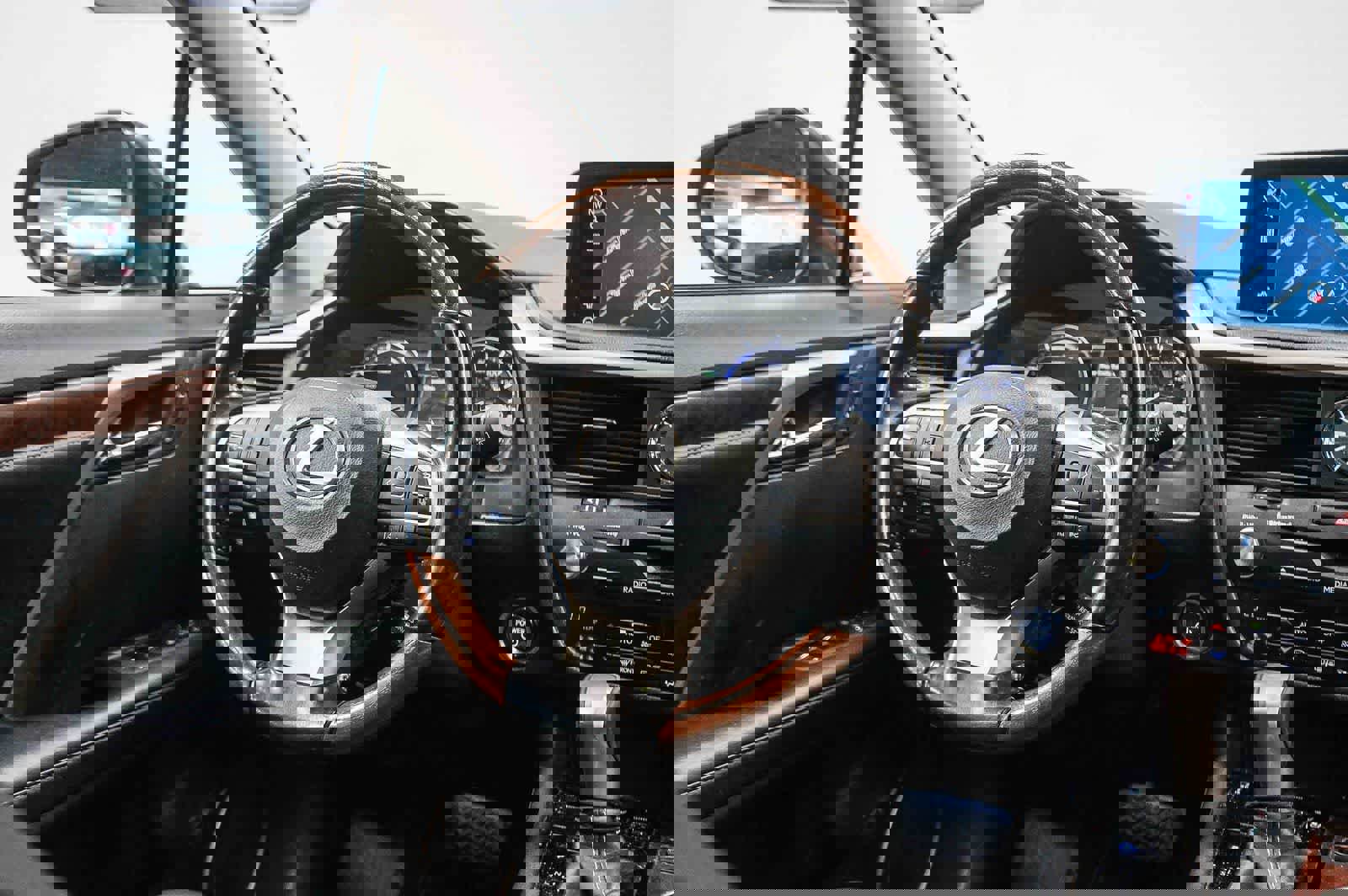 Used 2021 Lexus RX 450hL AWD w/ Premium Package image 15