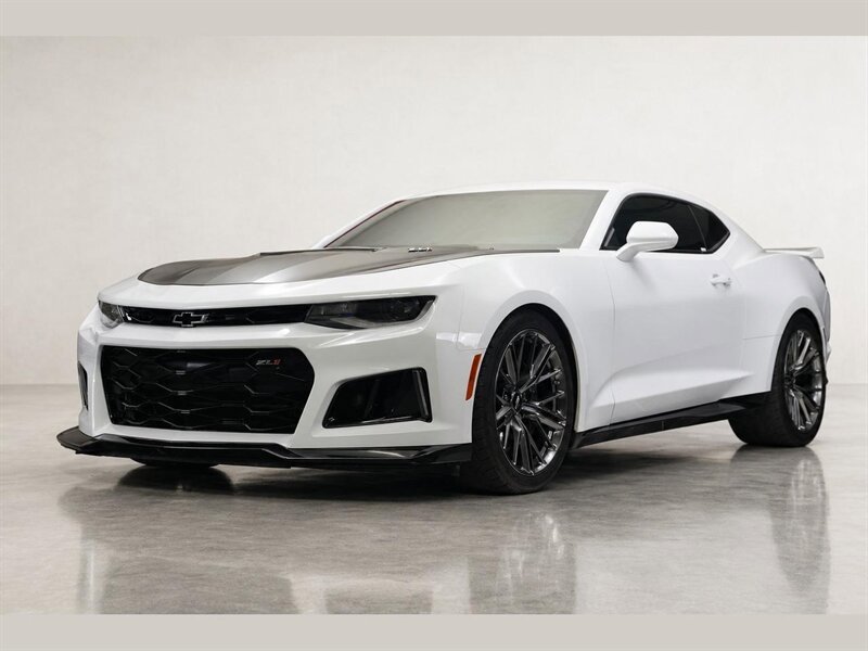 Used 2022 Chevrolet Camaro ZL1 RWD image 10